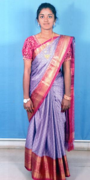 R.குறளரசி 