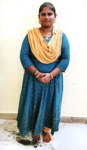 V.கனிமொழி