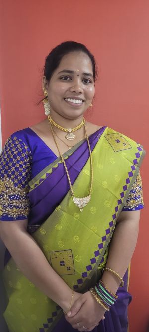 தி.சுபாஷினி