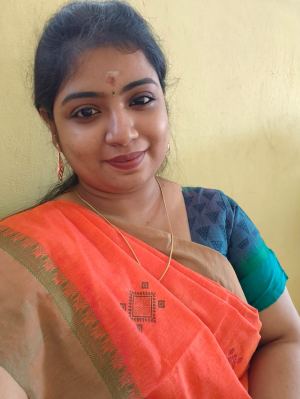 R.நிவேதா 