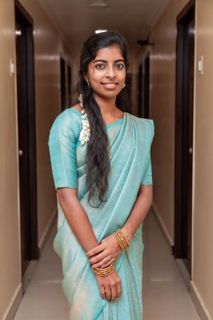 p Dhivya