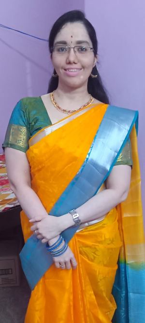 T S திவ்யா 