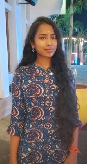 S.பிரியதர்ஷினி
