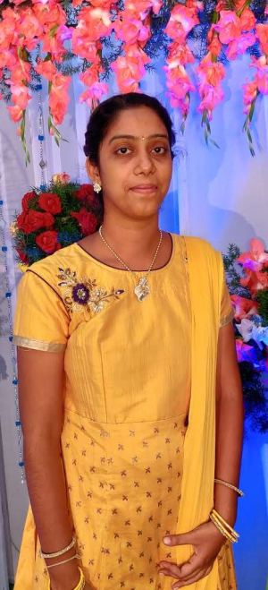 V.நிவேதா
