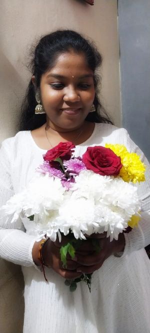Vaishnavi vadivel  B com