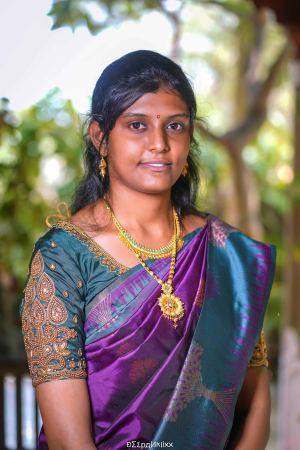 Y.தர்ஷினி 