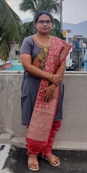 k.காயத்ரி
