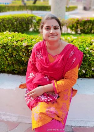 மு.யஷ்வந்தினி