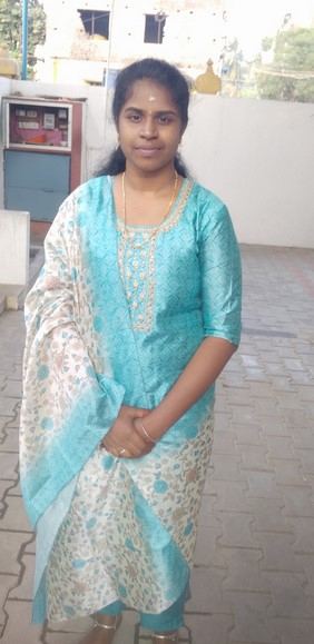 V.ஜெனனீ 