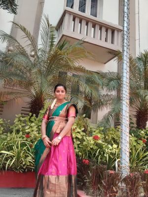 R.தீபிகா 