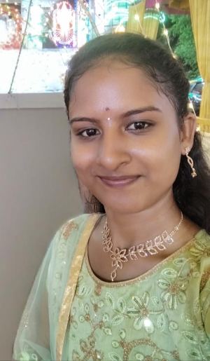 ர. தர்ஷினி