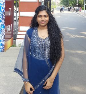 R மோனிஷா 
