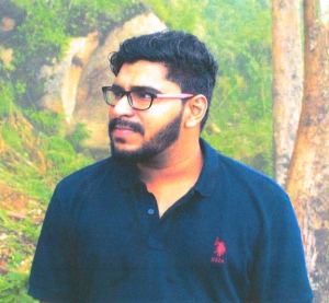 R.எழில் 