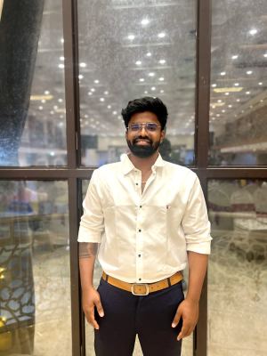 r Vignesh BE(EEE)