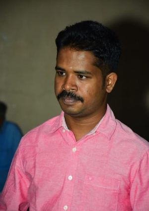 j பூபதி 