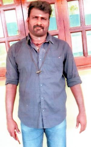 B.மகேஷ்